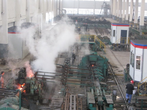 广元无缝钢管厂家生产车间